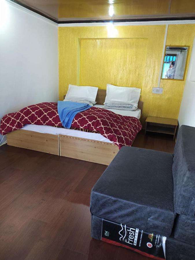 Mir Guest House Pahalgām Eksteriør bilde