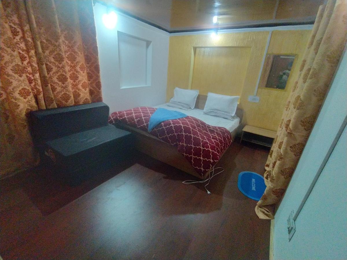 Mir Guest House Pahalgām Eksteriør bilde