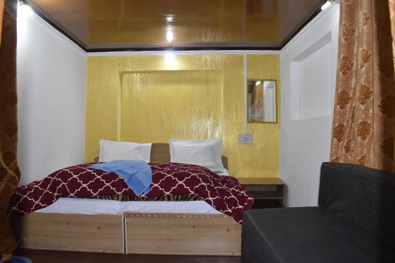 Mir Guest House Pahalgām Eksteriør bilde