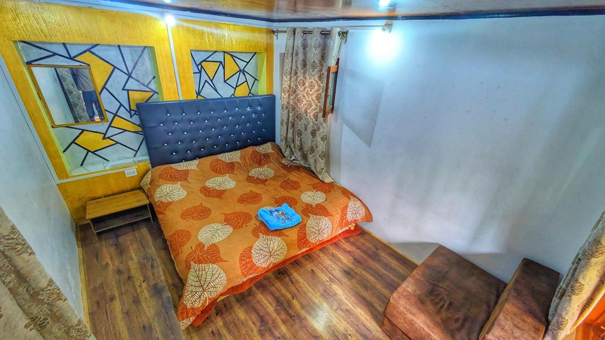 Mir Guest House Pahalgām Eksteriør bilde
